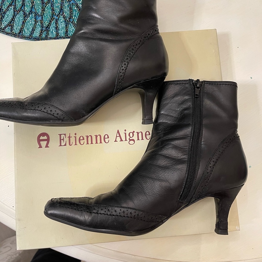 Etienne Aigner size 6 black leather boot
